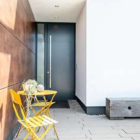 Nest 20 *